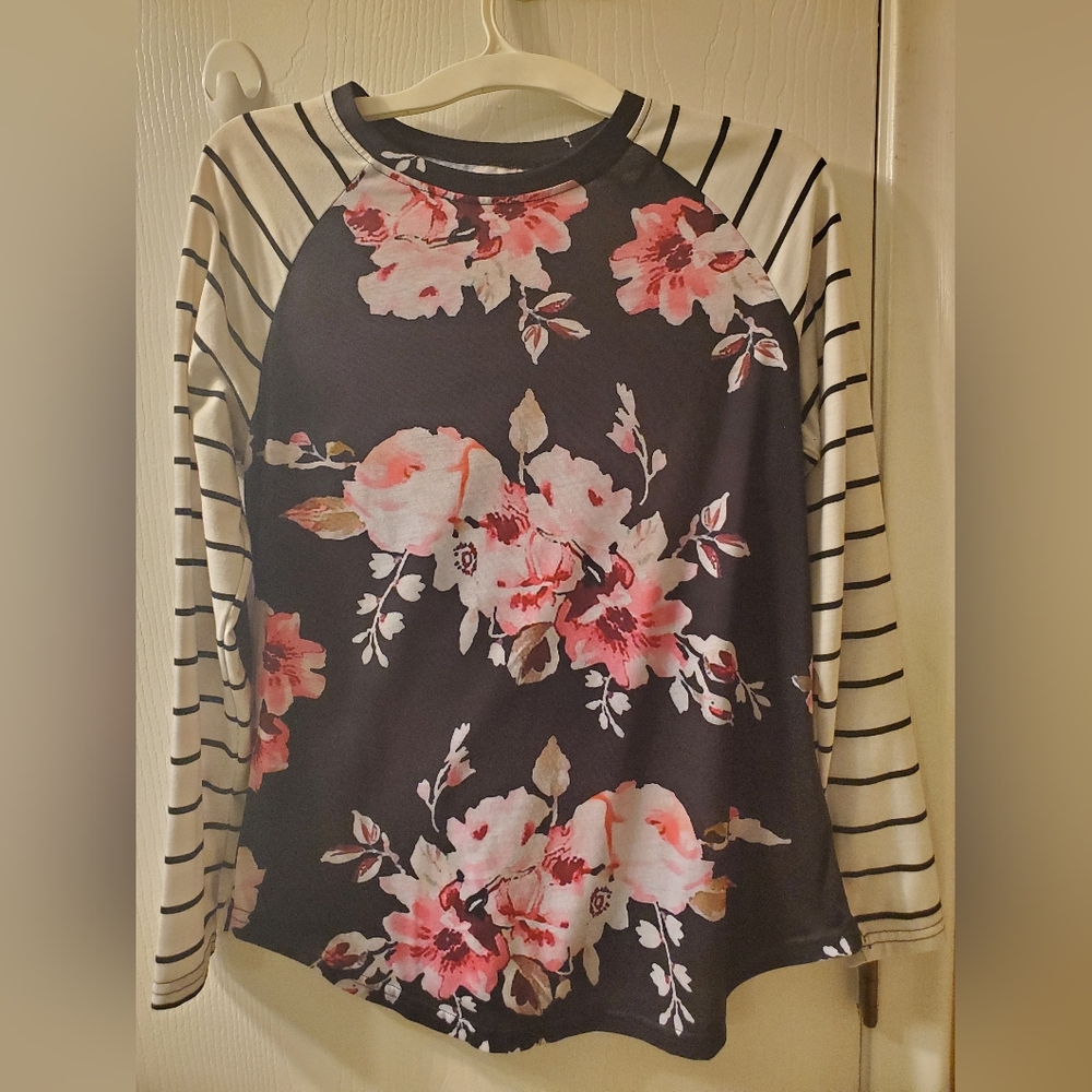 Floral top